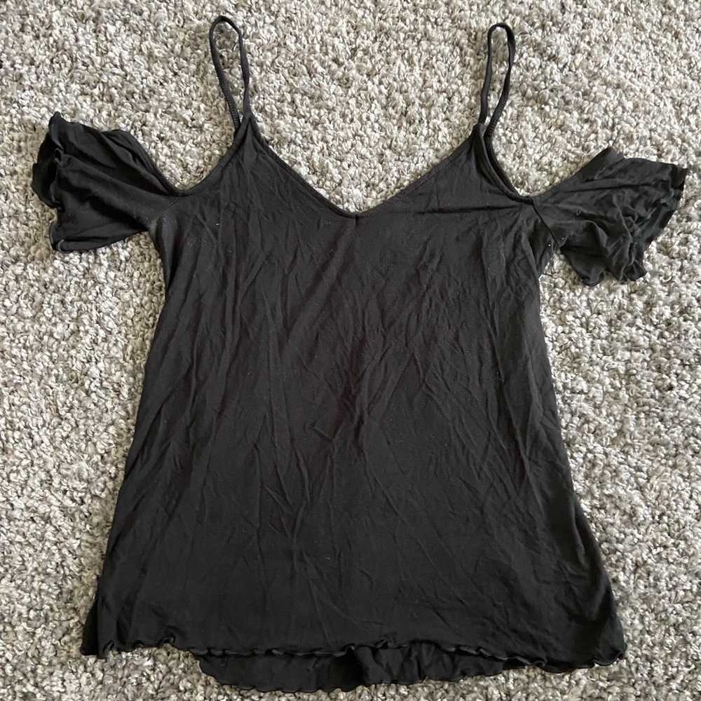black tee